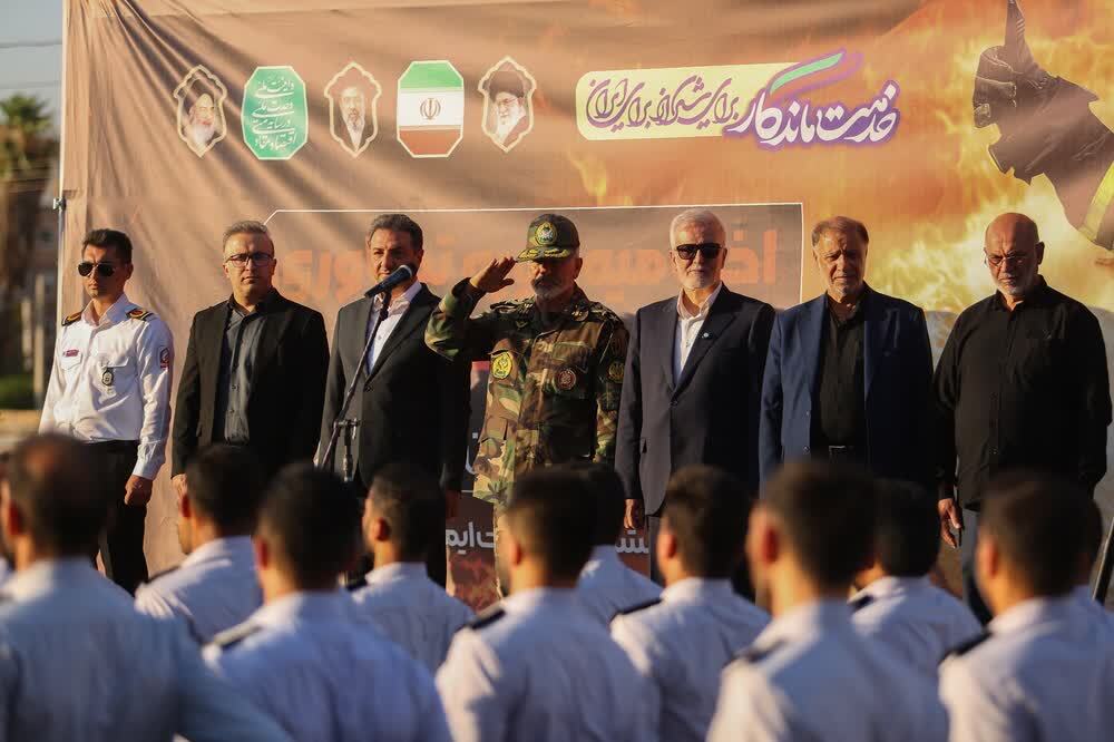 آماده‌باش ۳۲۸ آتش‌نشان آموزش‌دیده در شیراز؛ شهردار: باور کنید کار ساده‌ای نبود