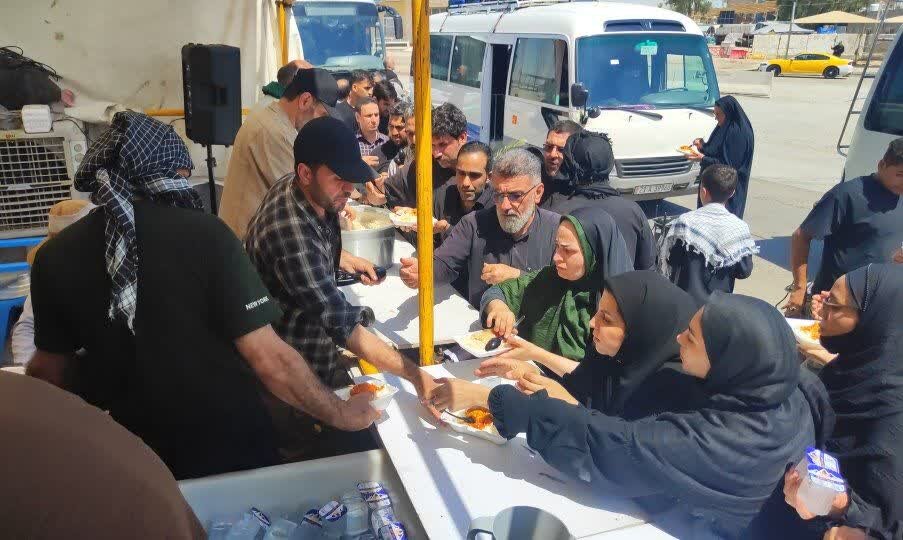 خدمات‌رسانی شبانه‌روزی موکب امامزادگان مازندران به زائران اربعین در سامرا