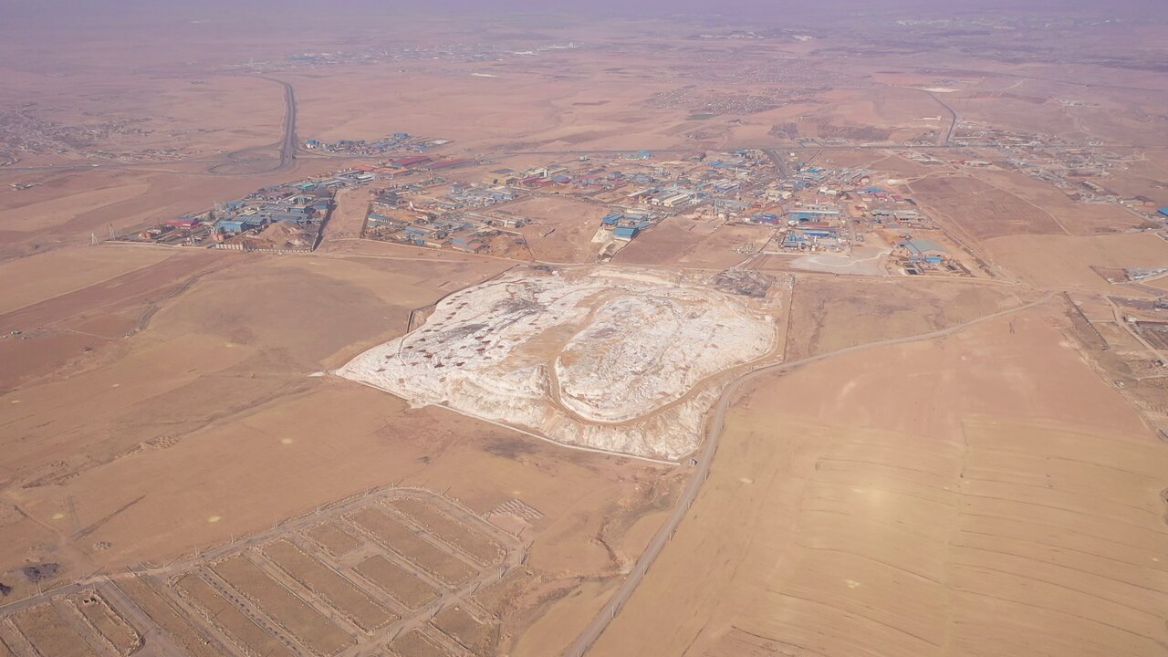 آلودگی سرب و روی در زنجان؛ انباشت ۱۵ میلیون تن پسماند سمی و ممنوعیت توسعه صنایع آلاینده