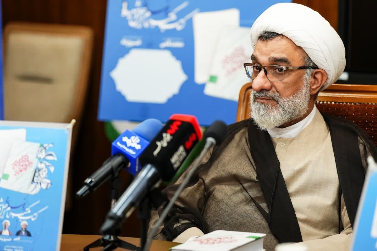 خسروپناه: رهبر شهید با نگاه آینده‌پژوهانه، پیشگام ورود فناوری‌های نوین به کشور بود