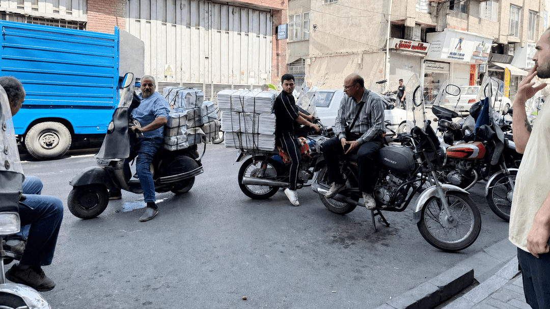 طوفان ارزی در بازار کاغذ تهران؛ سفارش چاپخانه‌ها ۷۰ درصد کاهش یافت