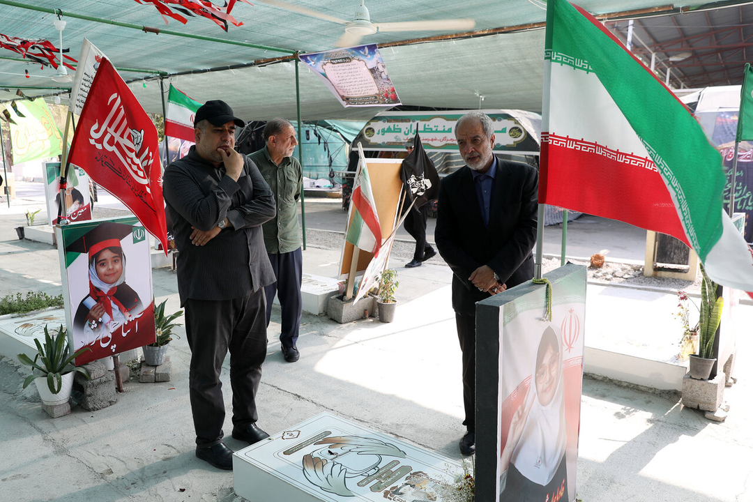 علی خضریان در میناب: جنایت‌های آمریکا در برابر اراده ملت ایران راه به جایی نخواهد برد