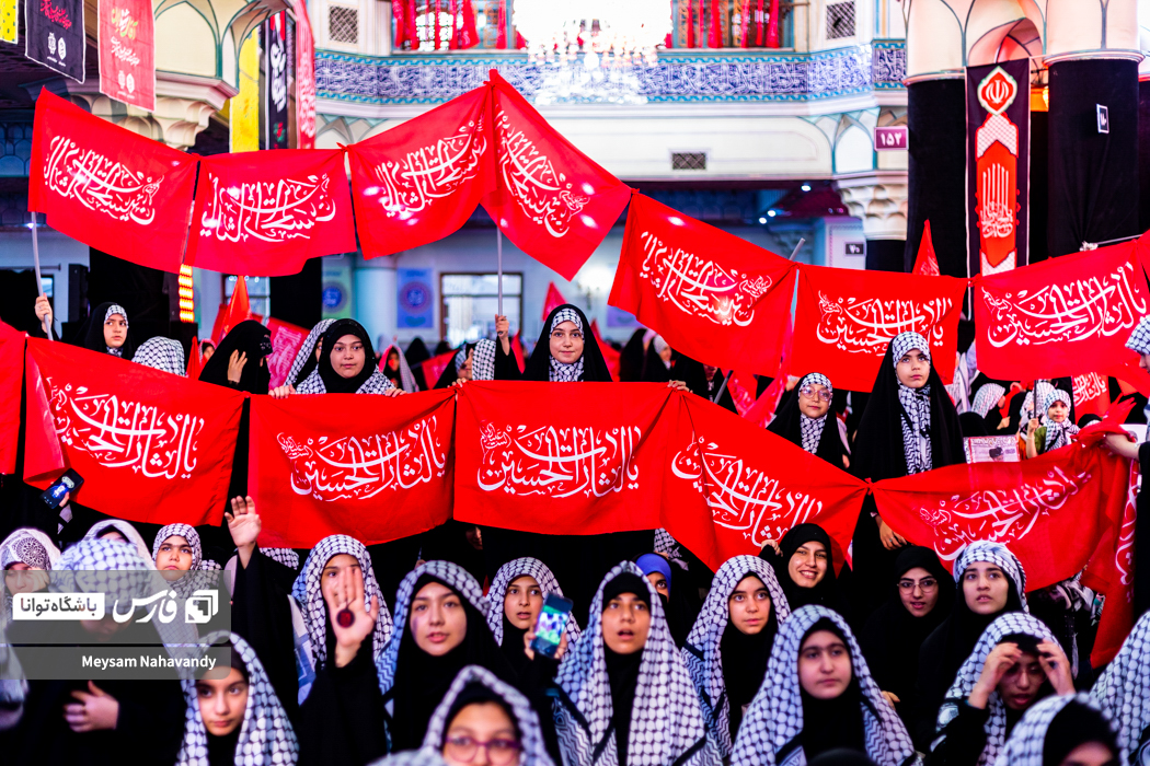 اجتماع بزرگ نوجوانان آرمانی در حرم حضرت عبدالعظیم؛ بدرقه زائران اربعین به نیابت از رهبر شهید