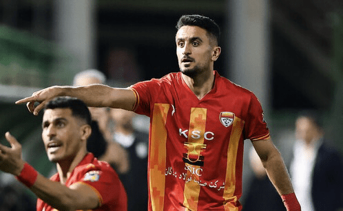 مخالفت کادرفنی فولاد با انتقال رزاق‌پور به پرسپولیس؛ پیشنهاد ۸۰ میلیاردی هم بی‌اثر ماند