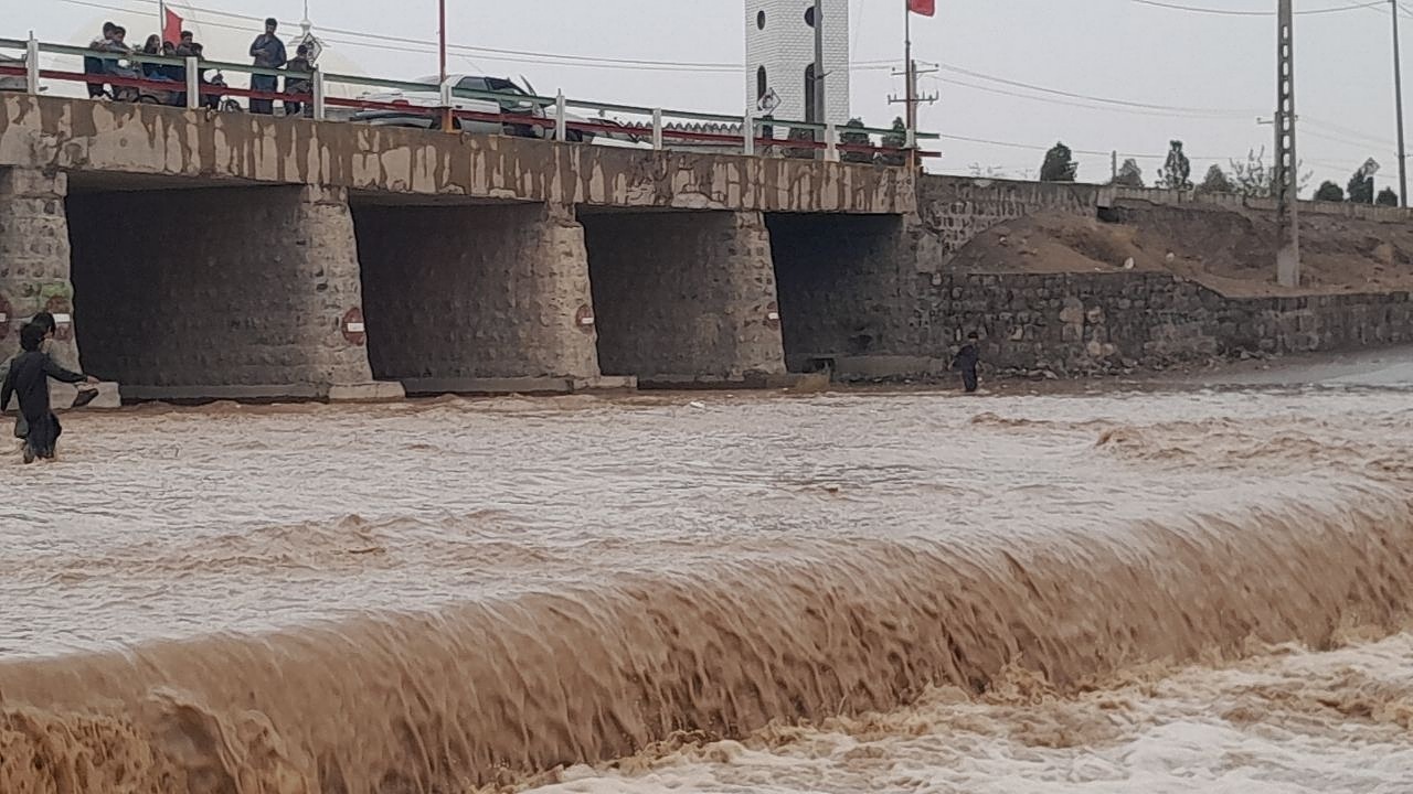 هشدار هواشناسی نسبت به طوفان گردوخاک در سیستان و بلوچستان؛ ثبت ۵۴ میلی‌متر بارش در سوران