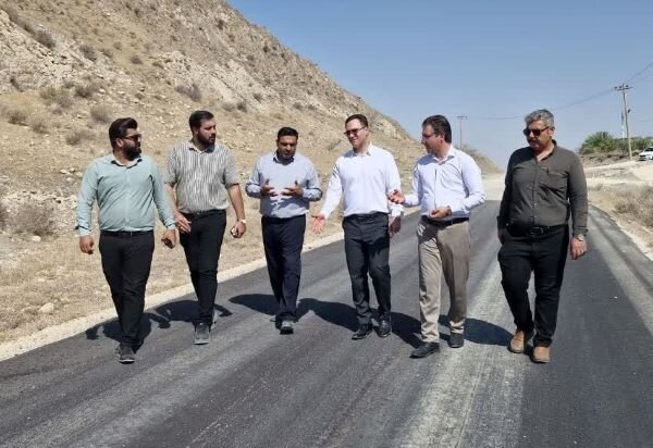 آسفالت محور اهرم-خائیز؛ گامی بلند برای توسعه گردشگری تنگستان
