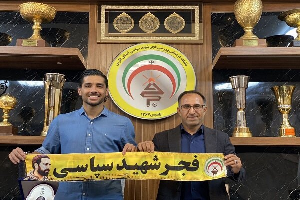 اولین مهره خطیبی در فجرسپاسی چید؛ شریفی قراردادش را تمدید کرد