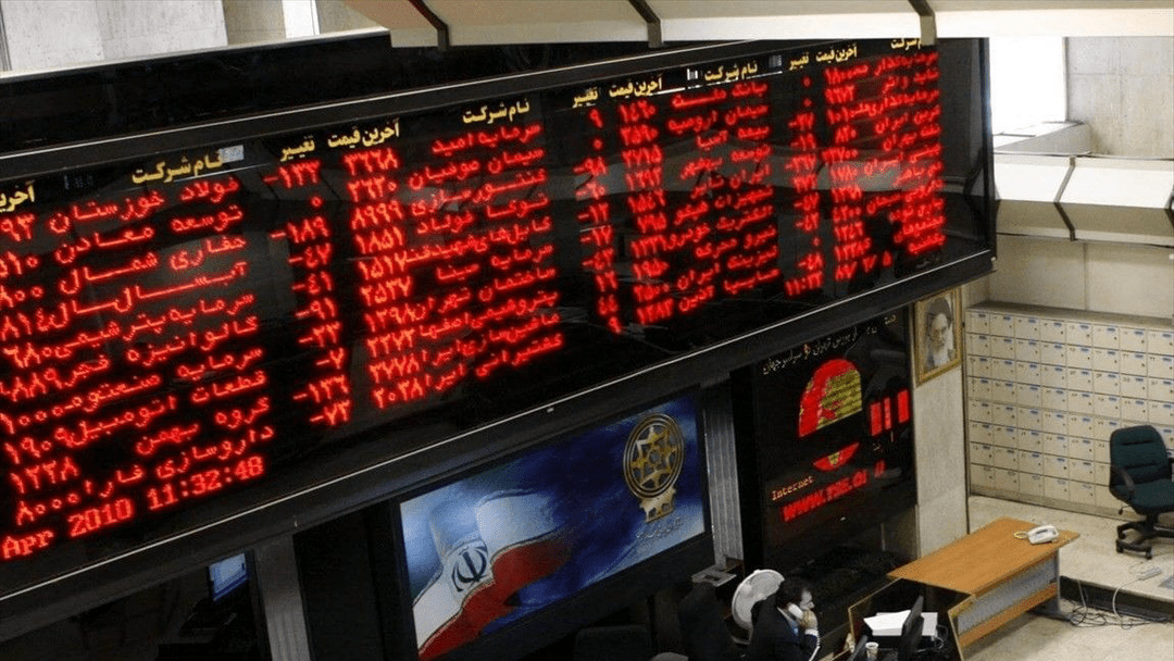 سهم ۶۴ درصدی حقیقی‌ها از معاملات بورس در تیرماه؛ حقوقی‌ها ۱۱ درصد