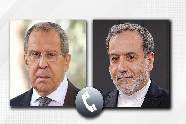 تماس تلفنی لاوروف با عراقچی؛ تسلیت مسکو به تهران در پی حمله به کشتی ایرانی در دریای خزر