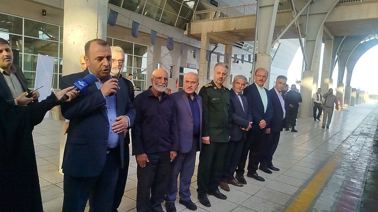 تسهیل سفر زائران اربعین گیلان؛ قطار ویژه رشت - کرمانشاه به راه افتاد