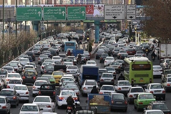 ترافیک صبحگاهی در مسیرهای اصلی پایتخت؛ بزرگراه‌های تهران پرترافیک شد