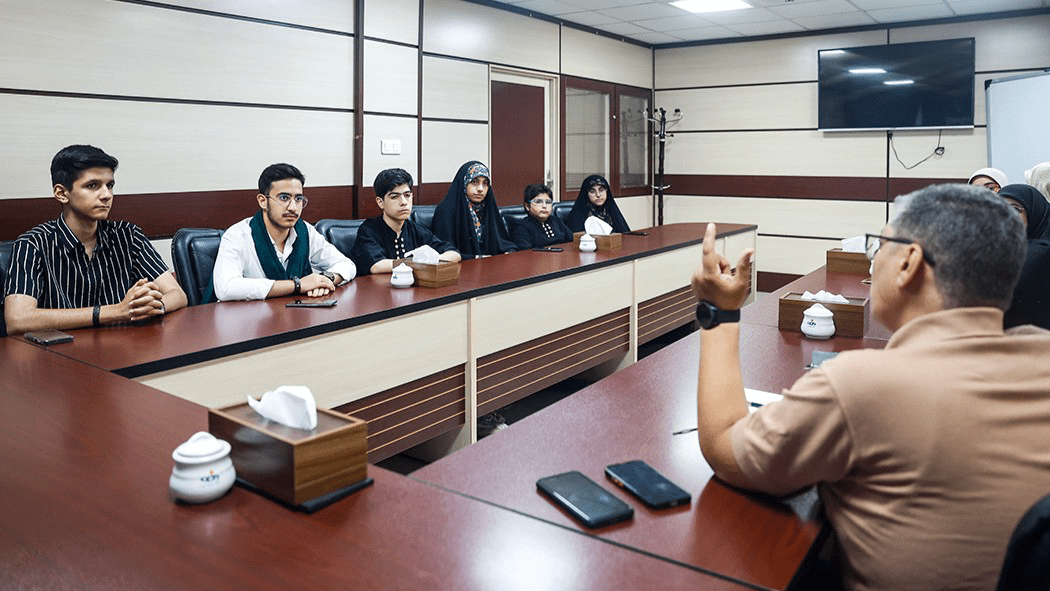 نخستین نشست باشگاه کتاب نوجوانان خبرگزاری فارس برگزار شد