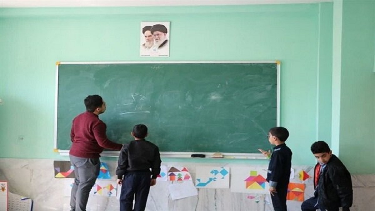 اطمینان آموزش و پرورش از جبران کمبود معلم؛ خروج سربازمعلم‌ها بحران‌ساز نیست