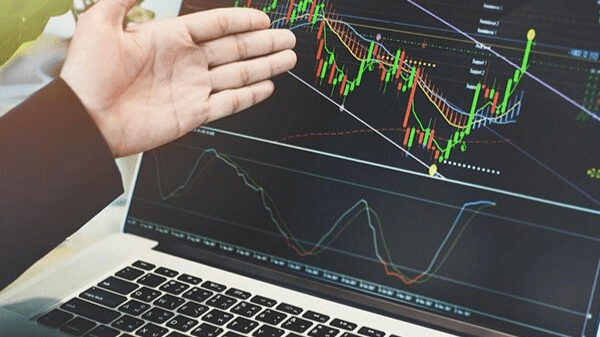 شاخص کل بورس تهران به ۵ میلیون و ۵۲ هزار واحد رسید؛ کیفیت صعود، امید تازه بازار