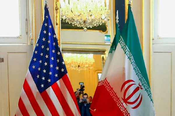 گزارش بلومبرگ از مذاکرات ایران و عمان برای ازسرگیری کشتیرانی در تنگه هرمز