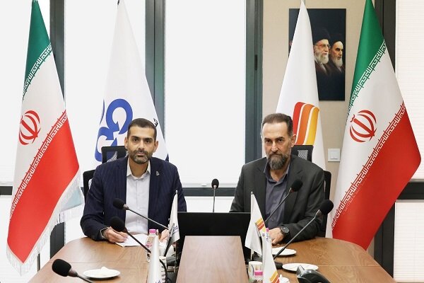 توسعه زیرساخت‌های میدان نفتی آذر؛ قرارداد احداث جاده و محل چاه‌ها منعقد شد