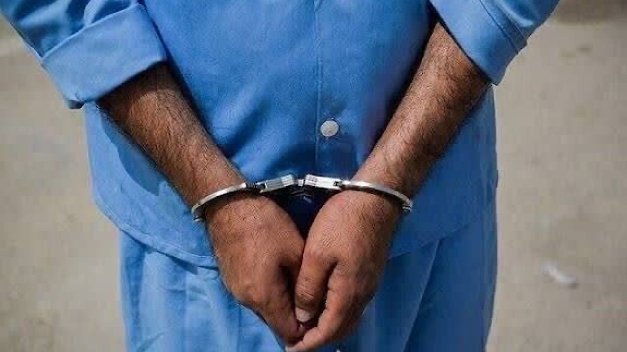 عملیات شبانه‌روزی پلیس تهران؛ از کشف انبار ۶۳ تنی سموم تا دستگیری سارقان مقبره‌ها