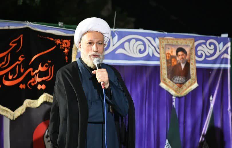 امام جمعه شیراز: تربیت دینی و انقلابی اصلی‌ترین مأموریت ماندگار بسیج است
