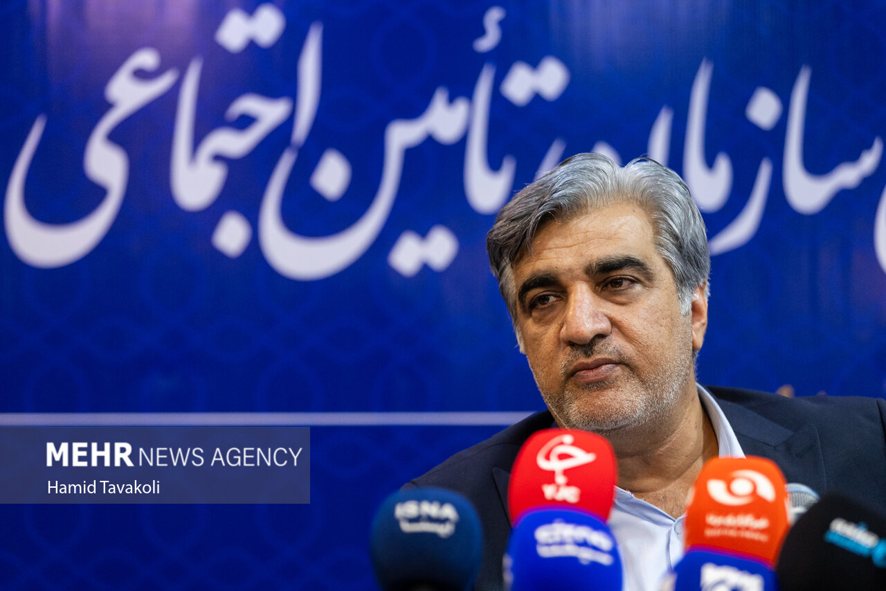 ۵۲ درصد بازنشستگی‌های سال گذشته با سنوات ارفاقی؛ سالاری خواستار اصلاح قوانین تأمین اجتماعی شد