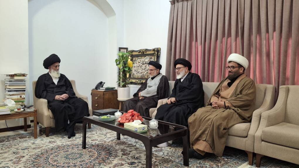 رایزنی آیت‌الله یثربی با رئیس سازمان اوقاف برای احیای موقوفات و توسعه دارالشفا