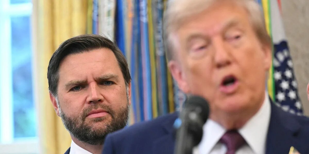 افشاگری وکیل سابق ترامپ: تلاش رئیس‌جمهور برای برکناری معاونش به خاطر مخالفت با جنگ ایران