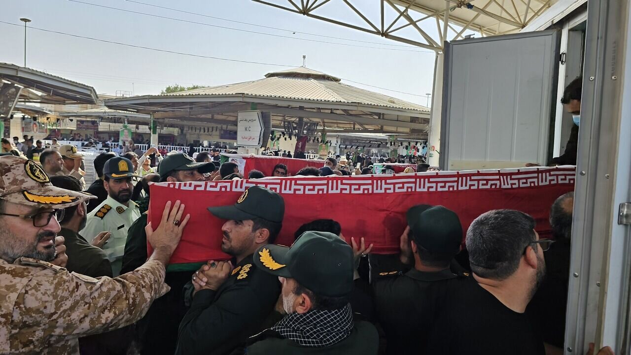 دیپلماسی پیکرها در گذرگاه مهران؛ بازگشت پنج شهید پاسدار به مثابه رویداد راهبردی