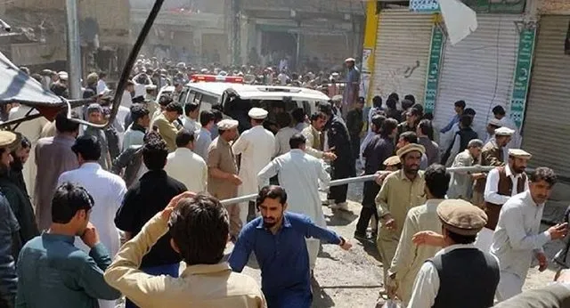 انفجار مرگبار در جریان تجمعی در شمال پاکستان؛ پلیس از ۷ کشته خبر داد