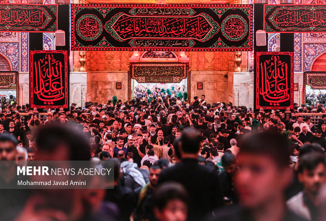 شور حسینی در بین‌الحرمین؛ روایت سوگواری زائران ایرانی در کربلا
