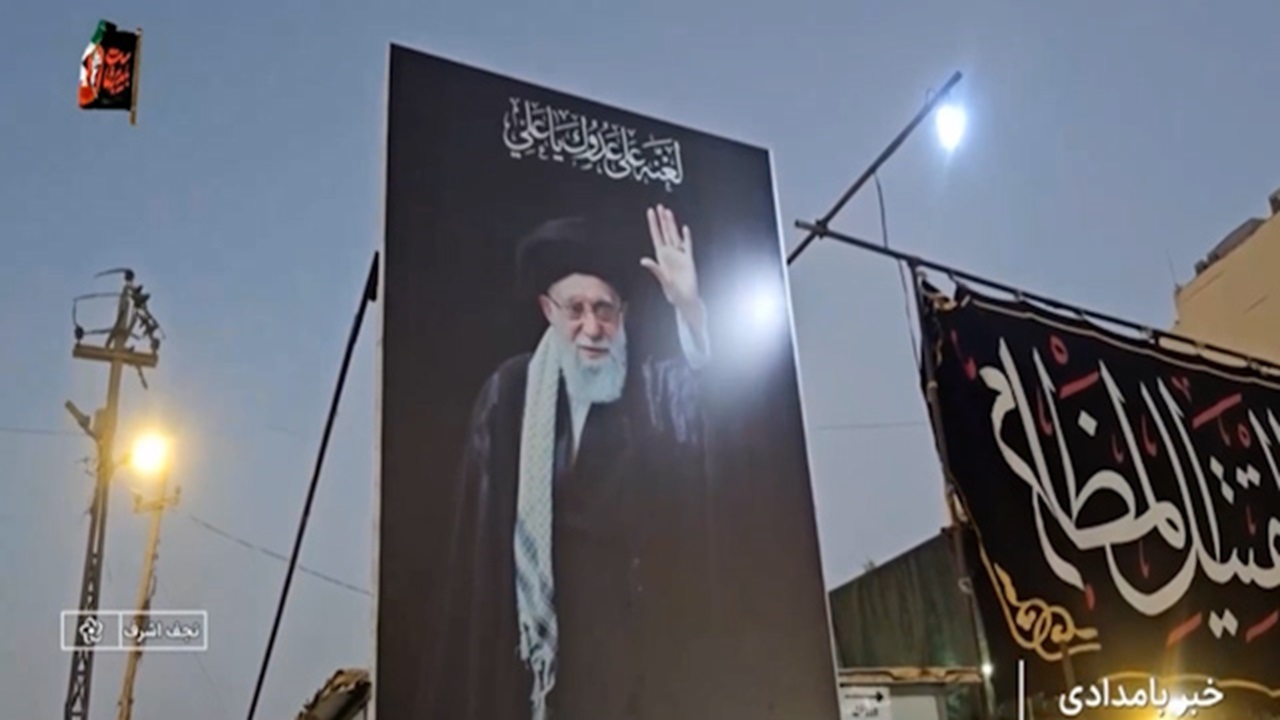 زائران اربعین، نام رهبر شهید مقاومت را در مسیر کربلا زنده نگه داشتند