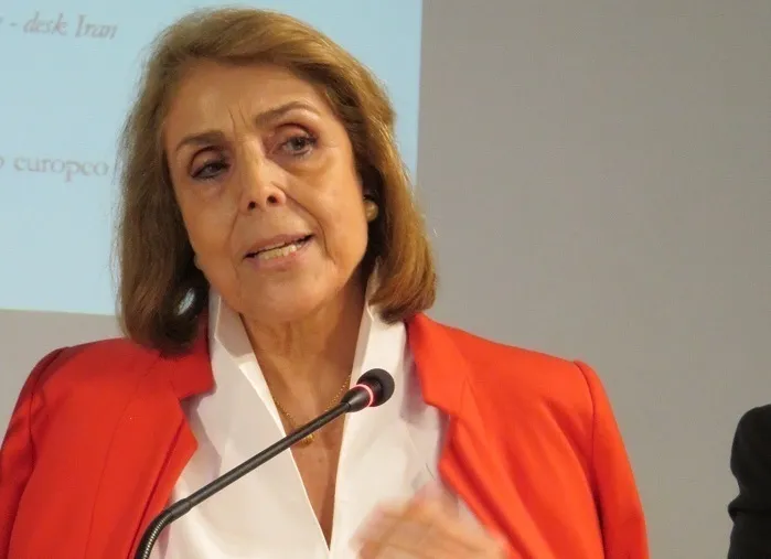 عقب‌نشینی تازه ترامپ از حمله به ایران؛ نگرانی از تأسیسات نفتی عربستان و بازار جهانی نفت در کانون تصمیم واشنگتن