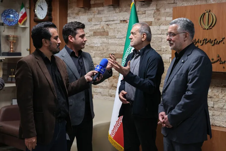 پزشکیان: هیچ ایرانی خارج از پوشش خدمات سلامت نمی‌ماند؛ دولت به اجرای پزشکی خانواده شتاب می‌دهد