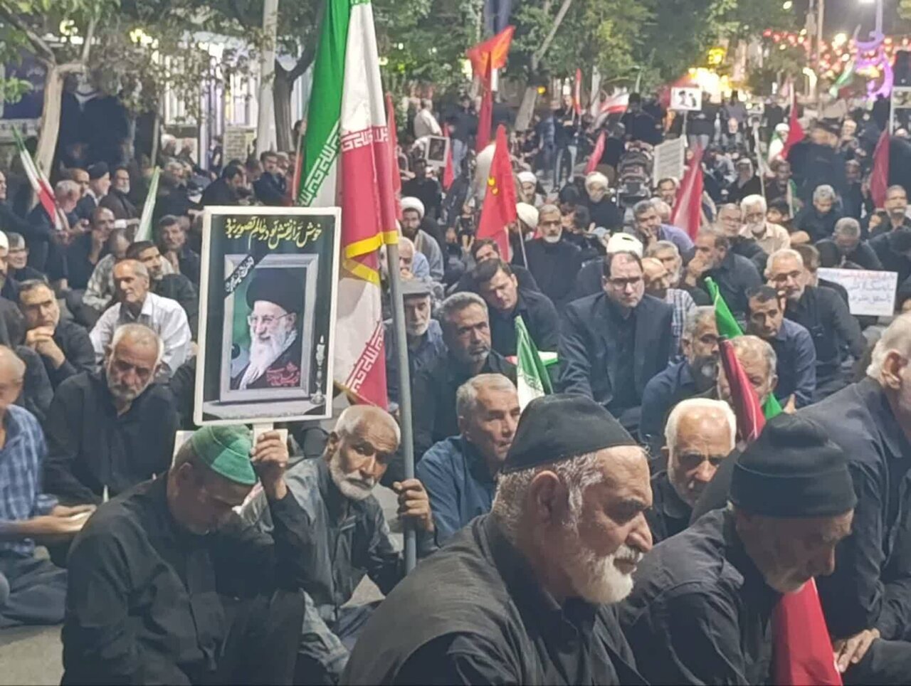 شب اربعین در گناباد؛ یکصد و پنجاه و ششمین تجمع شبانه عزاداران حسینی