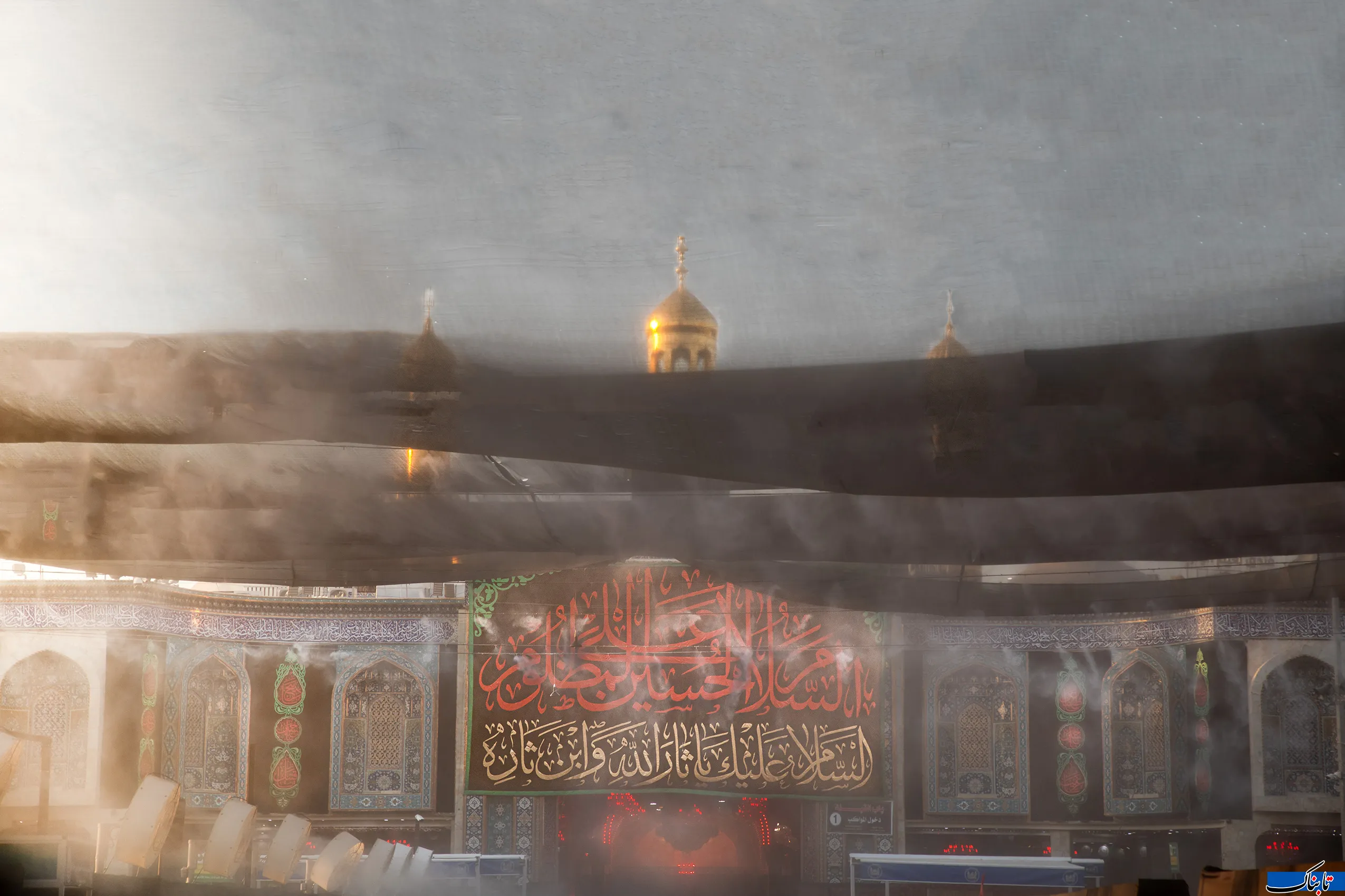 زائران حسینی در مسیر بینالحرمین