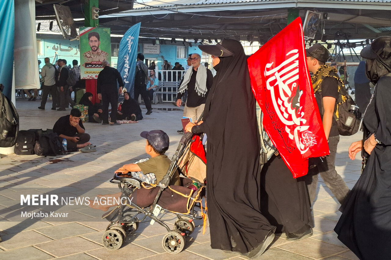 شمار زائران اربعین در مرز مهران از ۲ میلیون و ۴۸۰ هزار نفر گذشت