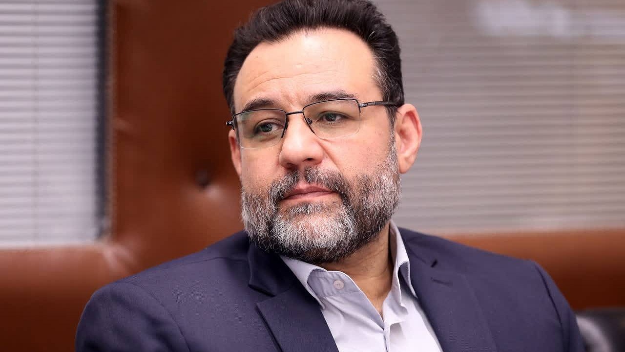 مدیرکل امور جوانان: بحران جمعیت با مشوق مالی حل نمی‌شود؛ مسئله اصلی «جوان» است