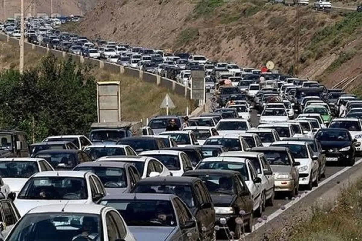 گره ترافیکی در مسیرهای شمالی؛ چالوس و آزادراه تهران-شمال شلوغ است