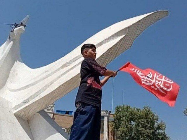 آیین راهپیمایی جاماندگان اربعین در سنندج؛ دل‌های مشتاق در مسیر کربلا