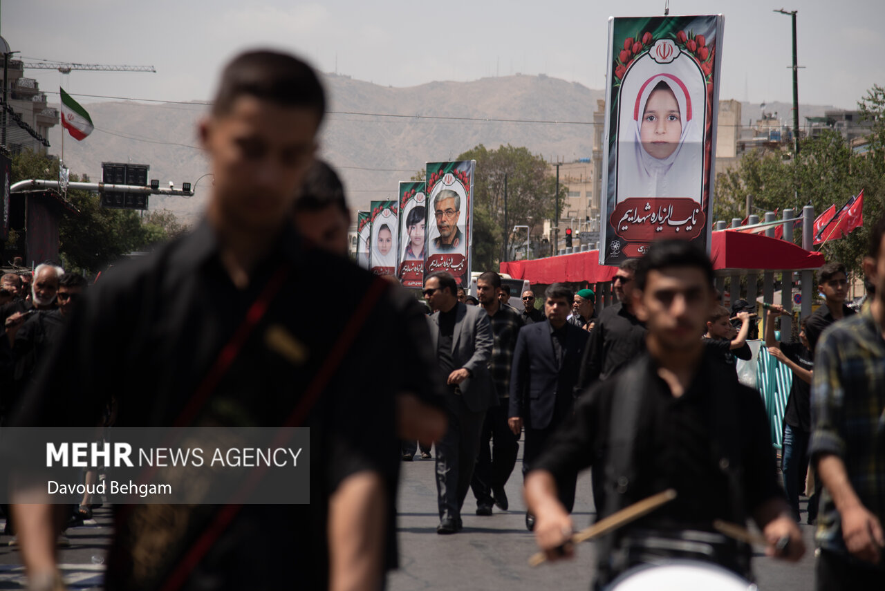 پیاده‌روی دلدادگان حسینی در اسفرورین؛ پرچم‌های سرخ خون‌خواهی برافراشته شد