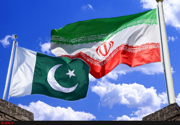 پیگیری کانتینرهای ایرانی در بندر کراچی در دیدار وزرای بازرگانی ایران و پاکستان