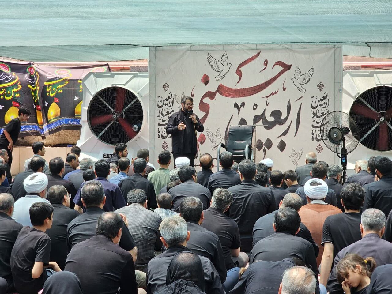 آیین سوگواری اربعین حسینی در حسینیه سنندج برگزار شد