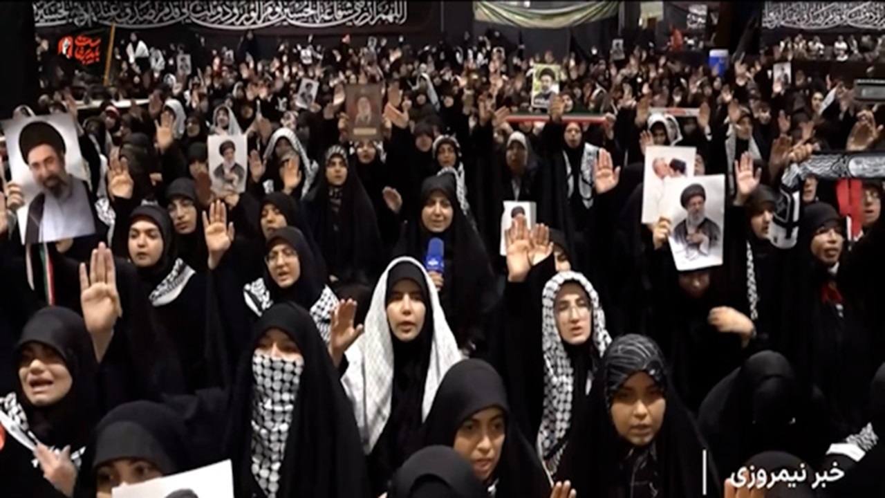 اربعین امسال هم حسینیه رهبر شهید از حضور عاشقان حسینی لبریز شد