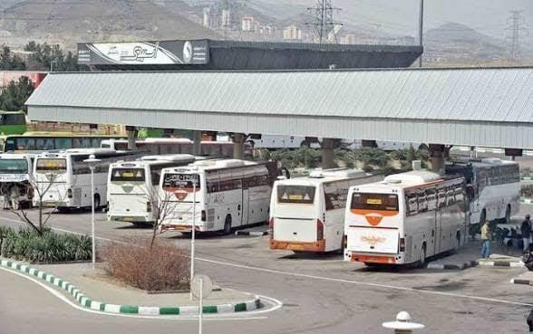 اعزام شبانه‌روزی زائران از مرز مهران به سراسر کشور؛ ۲۲۰۰ سفر در یک روز