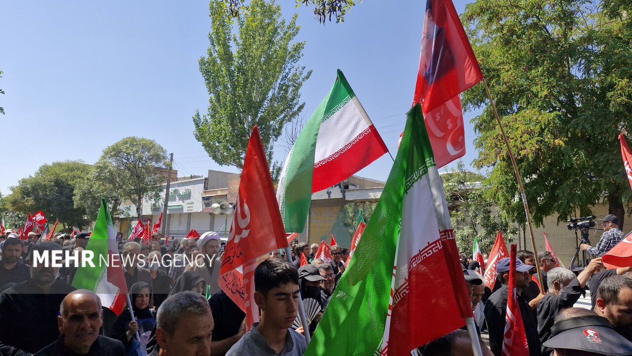 حماسه جاماندگان اربعین در مشگین شهر؛ خیابان‌های شهر غرق در عشق حسینی شد