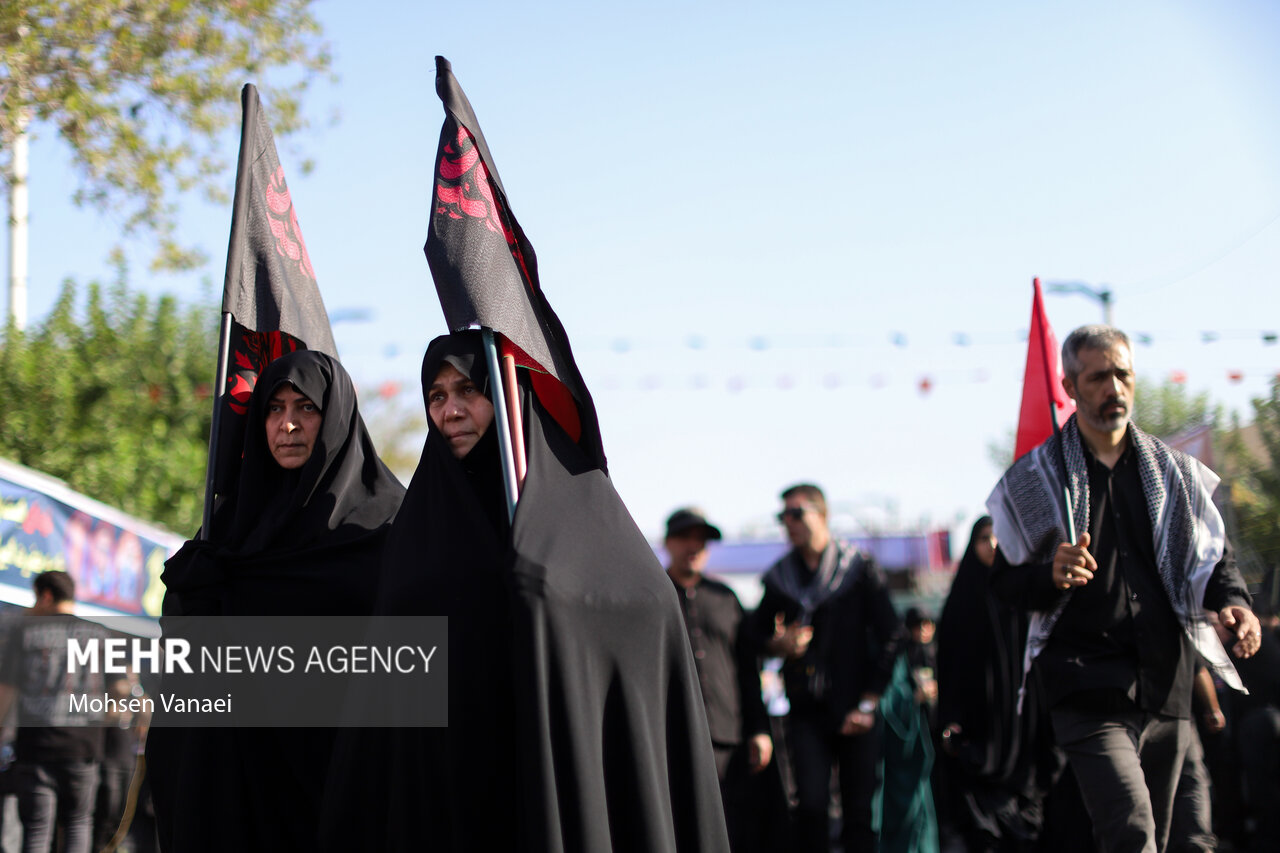 هم‌صدایی عاشقان حسینی در تویسرکان؛ آیین جاماندگان اربعین برگزار شد