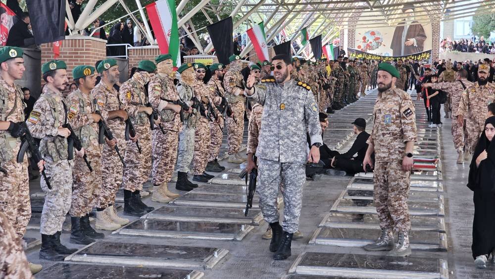 پیاده‌روی ۲۰ کیلومتری رزمندگان لشکر ۳۱ عاشورا در تبریز به نیابت از زیارت اربعین