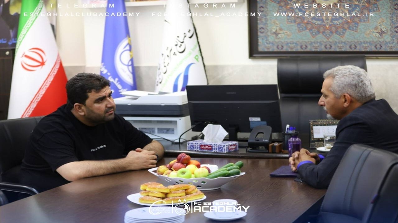 فریادشیران: هیچ پیمان خواهرخواندگی میان استقلال و ابومسلم وجود ندارد