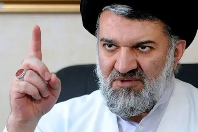 روزنامه جمهوری اسلامی: اظهارات خرازی و برادر داماد رئیسی آب به آسیاب دشمن می‌ریزد