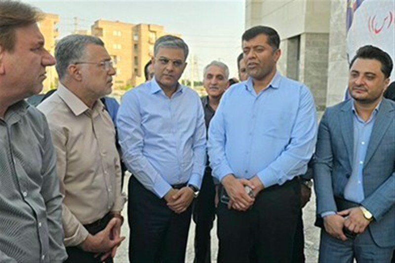 بازدید وزیر بهداشت از بیمارستان مادر و کودک بوشهر؛ تکمیل پروژه ۱۶۰ تختخوابی در دستور کار ویژه