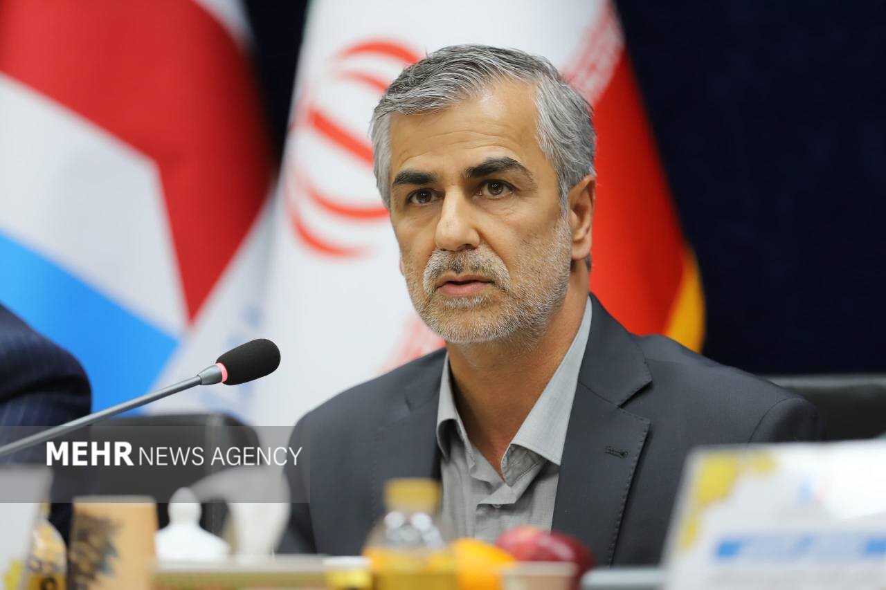 پشتیبانی پایدار از صنعت نفت آبادان در دستور کار مسئولان پس از صعود به لیگ برتر