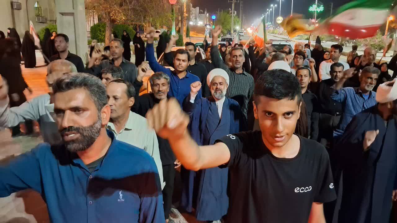 تجمع شبانه مردم آبدان؛ نمایش وحدت و تجدید میثاق با ولایت